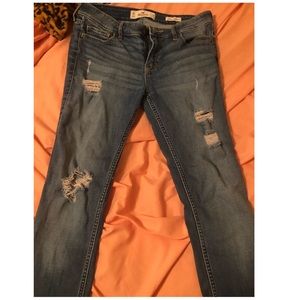 Hollister jeans size 7 short